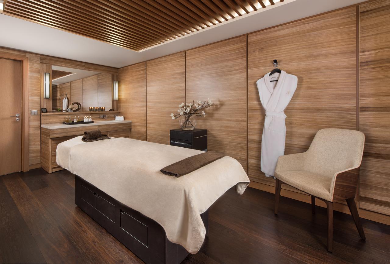 Hotel Barriere Les Neiges 쿠쉐벨 외부 사진